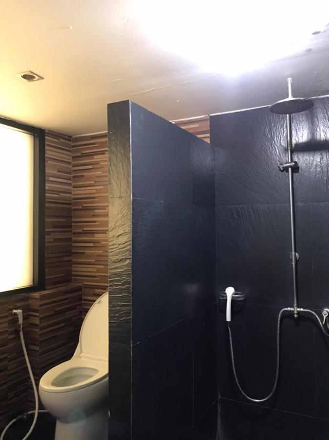 Rod Fai Fah Apartment Bangkok Ngoại thất bức ảnh