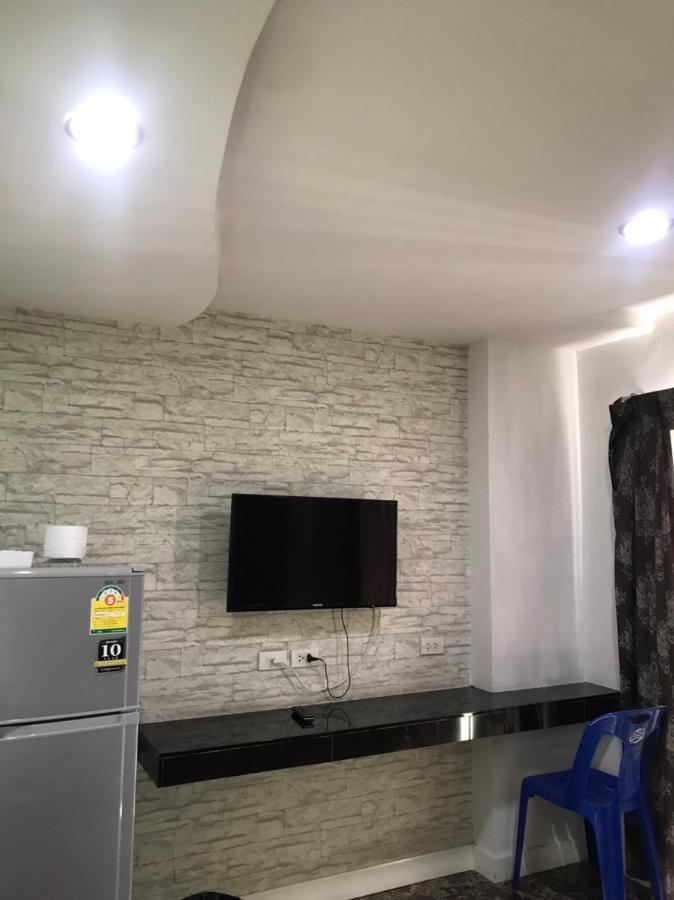 Rod Fai Fah Apartment Bangkok Ngoại thất bức ảnh