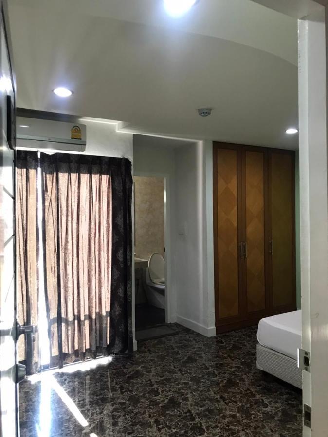 Rod Fai Fah Apartment Bangkok Ngoại thất bức ảnh
